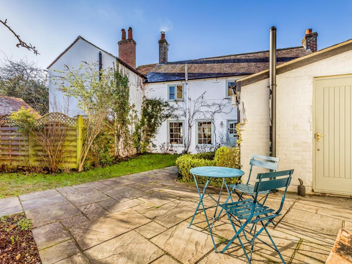 Pass The Keys Charming Downland Cottage Чичестер Экстерьер фото