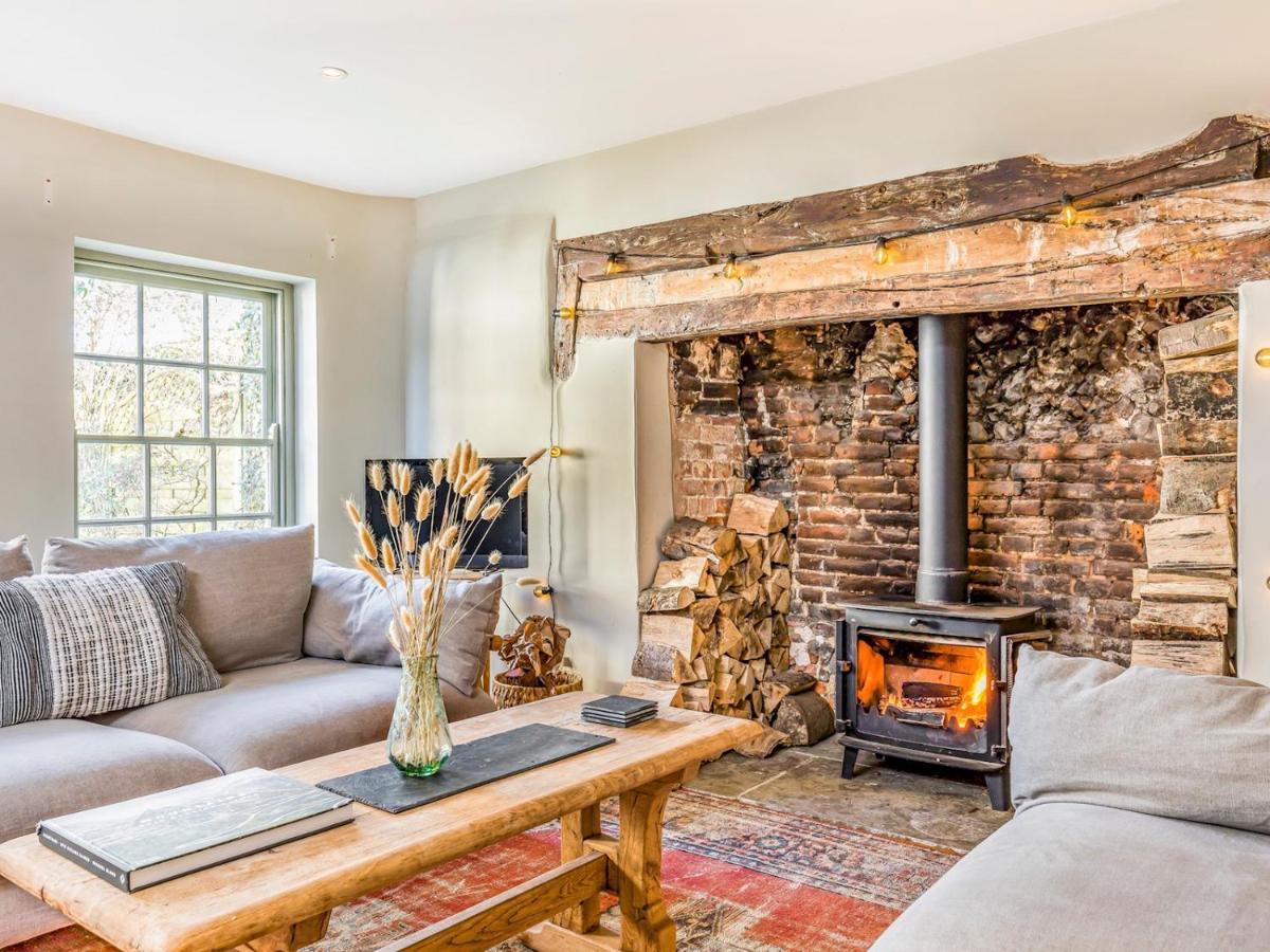 Pass The Keys Charming Downland Cottage Чичестер Экстерьер фото