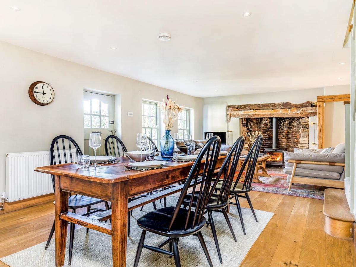 Pass The Keys Charming Downland Cottage Чичестер Экстерьер фото