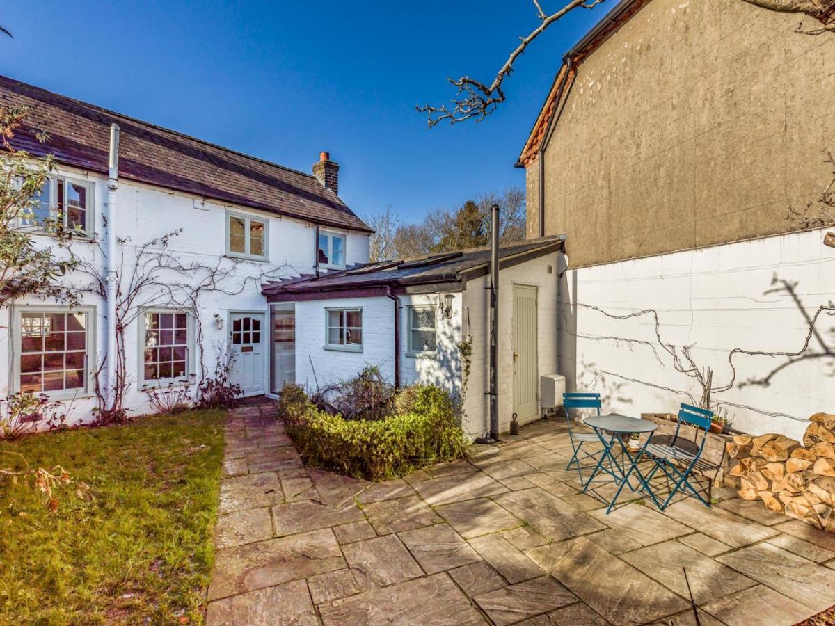 Pass The Keys Charming Downland Cottage Чичестер Экстерьер фото